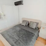 Urban Modern Flat Apartment *